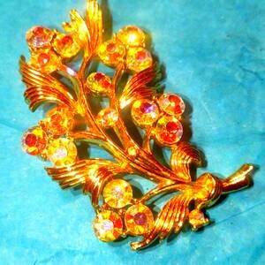 Vintage Lisner Aurora Borealis Crystal Gold Brooch
